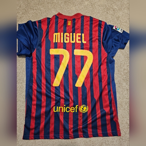 Barcelona jerseys - Picture 1 of 5